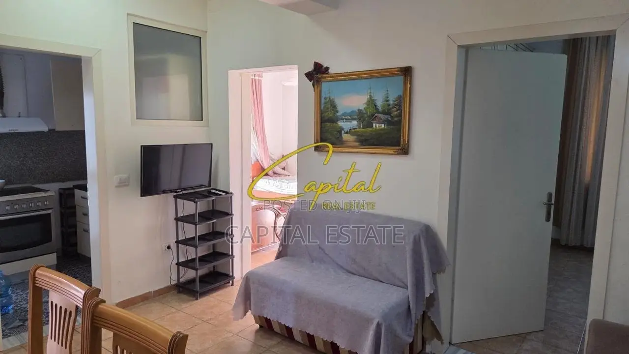 APARTAMENT ME QIRA 2+1 ALI DEMI 40.000 LEKE