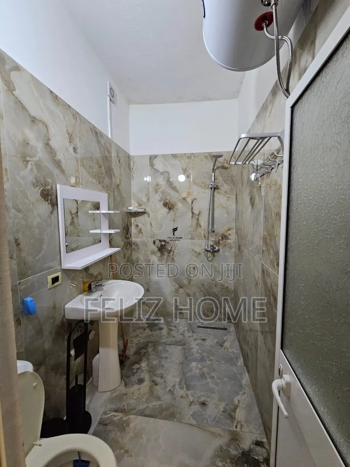 APARTAMENT ME QERA 1+1 ALI DEMI 40.000 LEKE