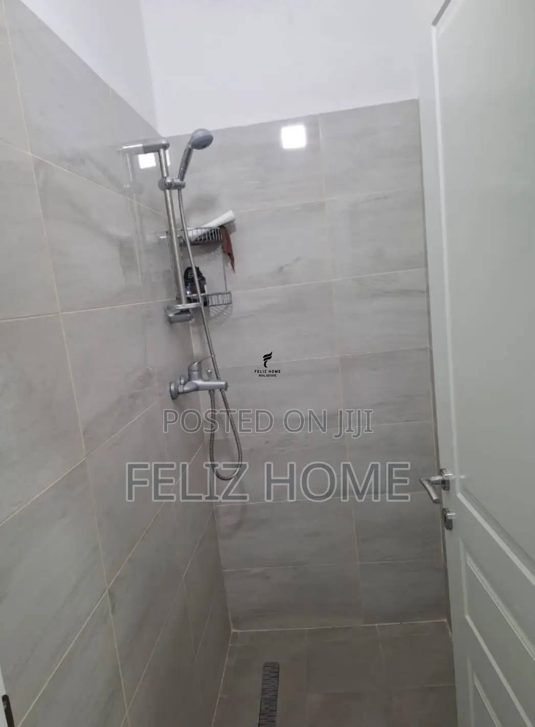 APARTAMENT ME QERA 2+1 QENDER 60.000 LEKE