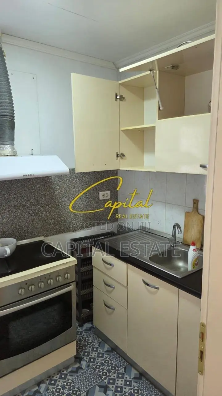 APARTAMENT ME QIRA 2+1 ALI DEMI 40.000 LEKE