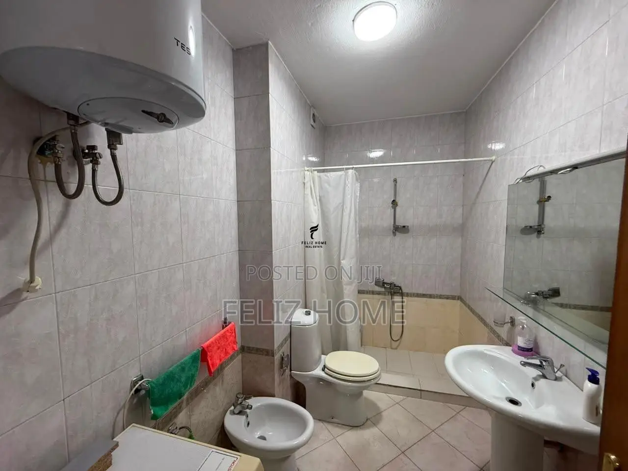 ZYRE ME QERA 75 M2 RRUGA E KOSOVAREVE 60.000 LEKE