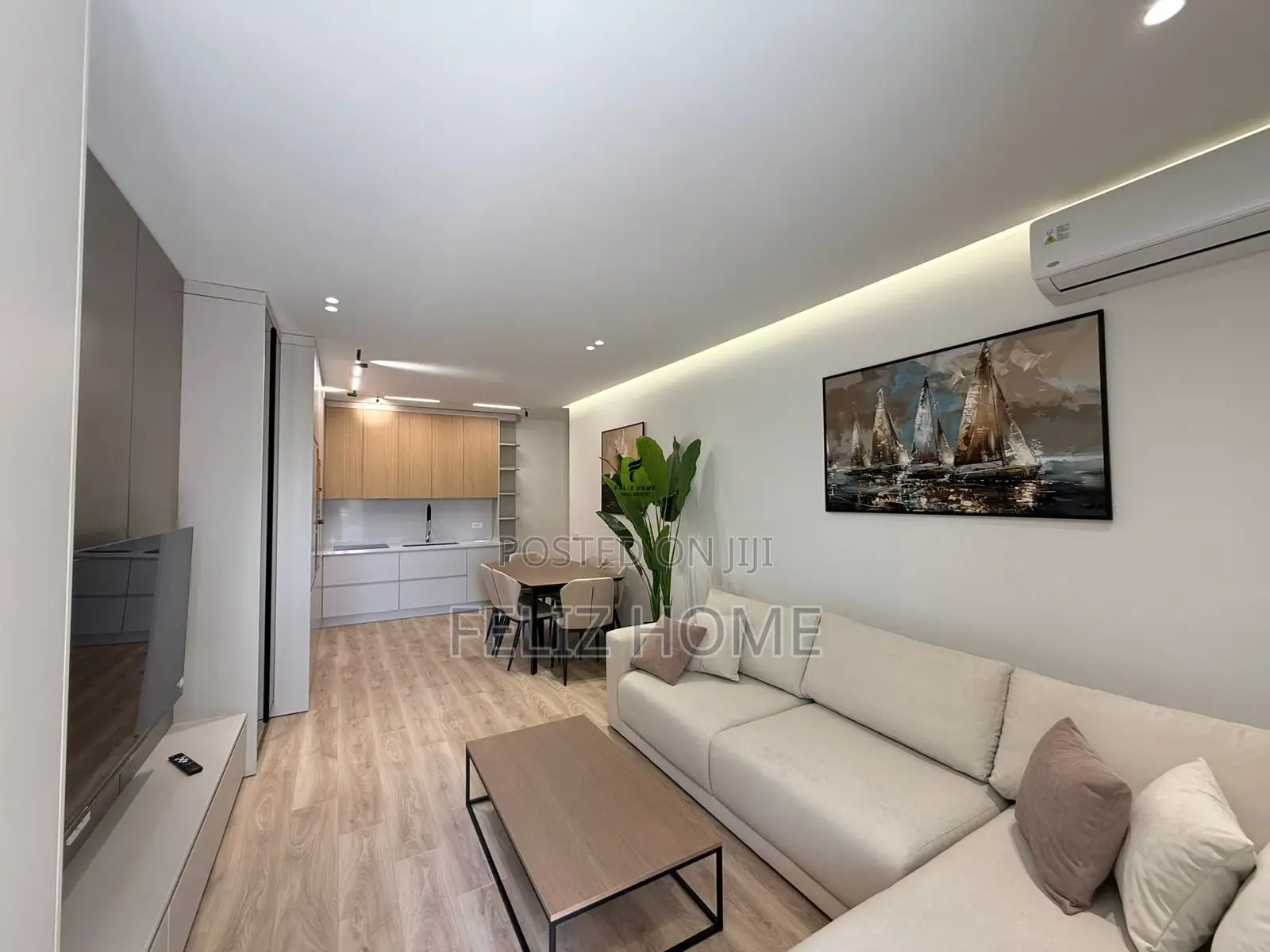 APARTAMENT ME QERA 2+1 MINE PEZA 1.500 EURO
