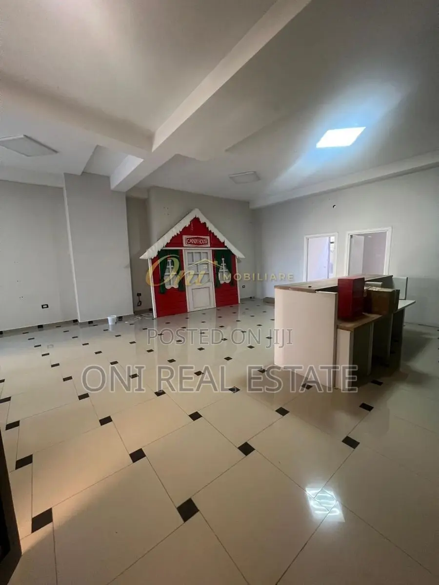 Office to rent Astiri - Unaza e Re (Tirana - city)