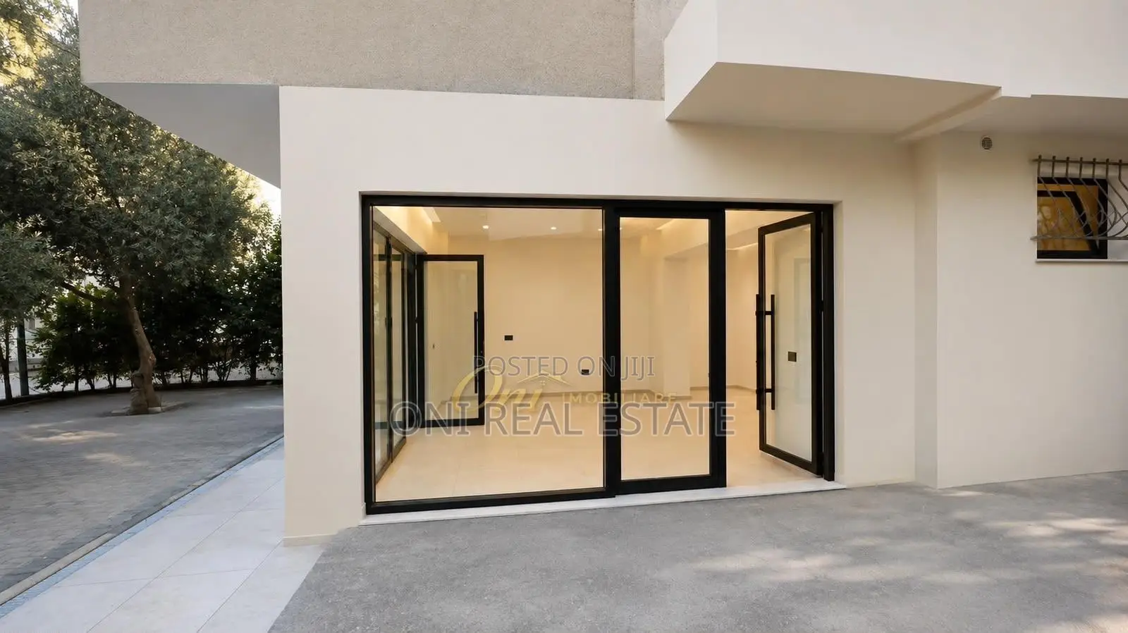 Business building to rent Center (Tirana - city)