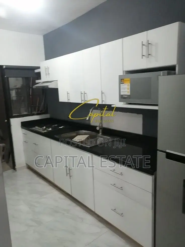 ZYRE ME QIRA 70 M2 KOMPLEKSI GOLDEN PARK 3 35.000 LEKE
