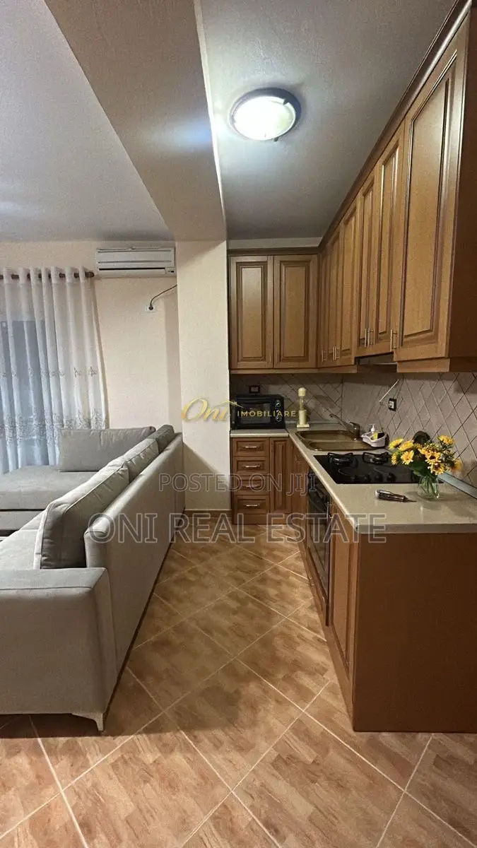 Apartment to rent Zhan D'Ark Blvd. - Hoxha Tahsim Str. (Tirana - city)