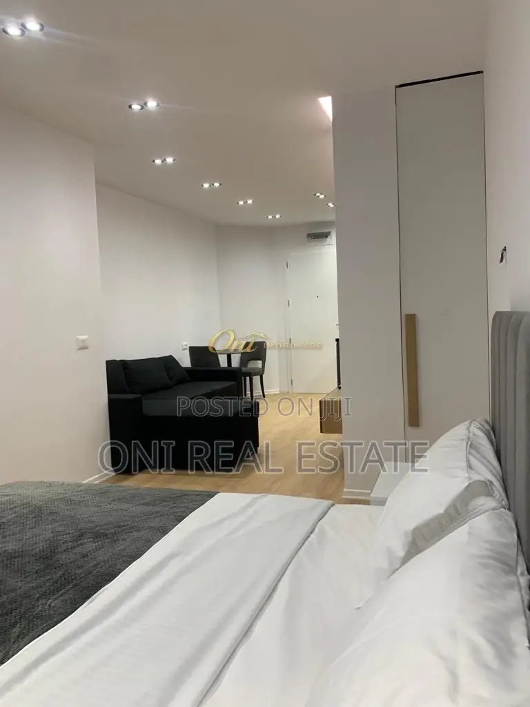 Hotel to rent Center (Tirana - city)