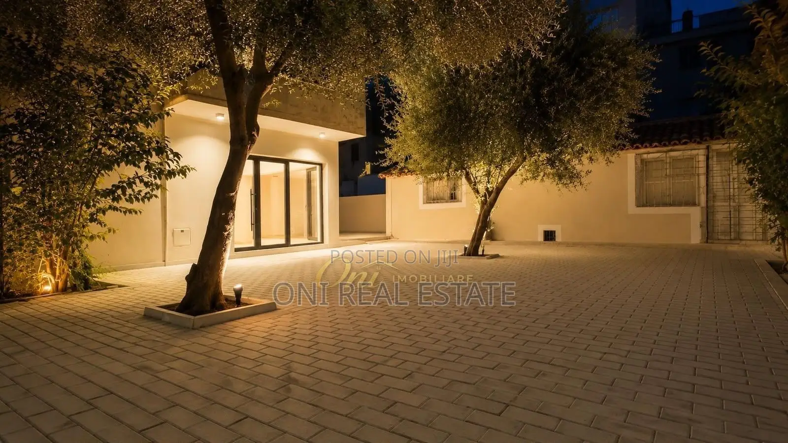 Business building to rent Center (Tirana - city)