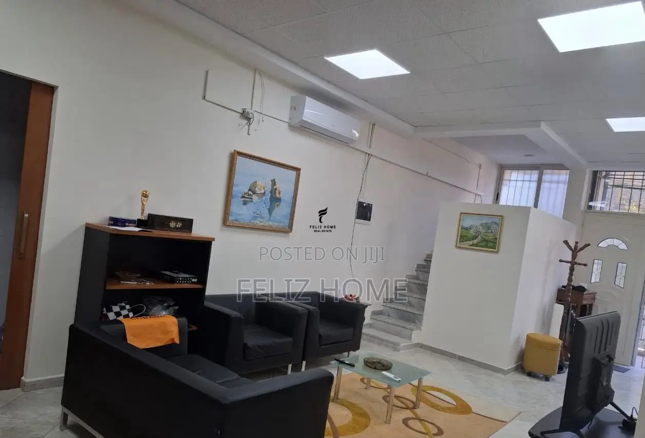 APARTAMENT ME QERA 2+1 RRUGA E KAVAJES 60.000 LEKE