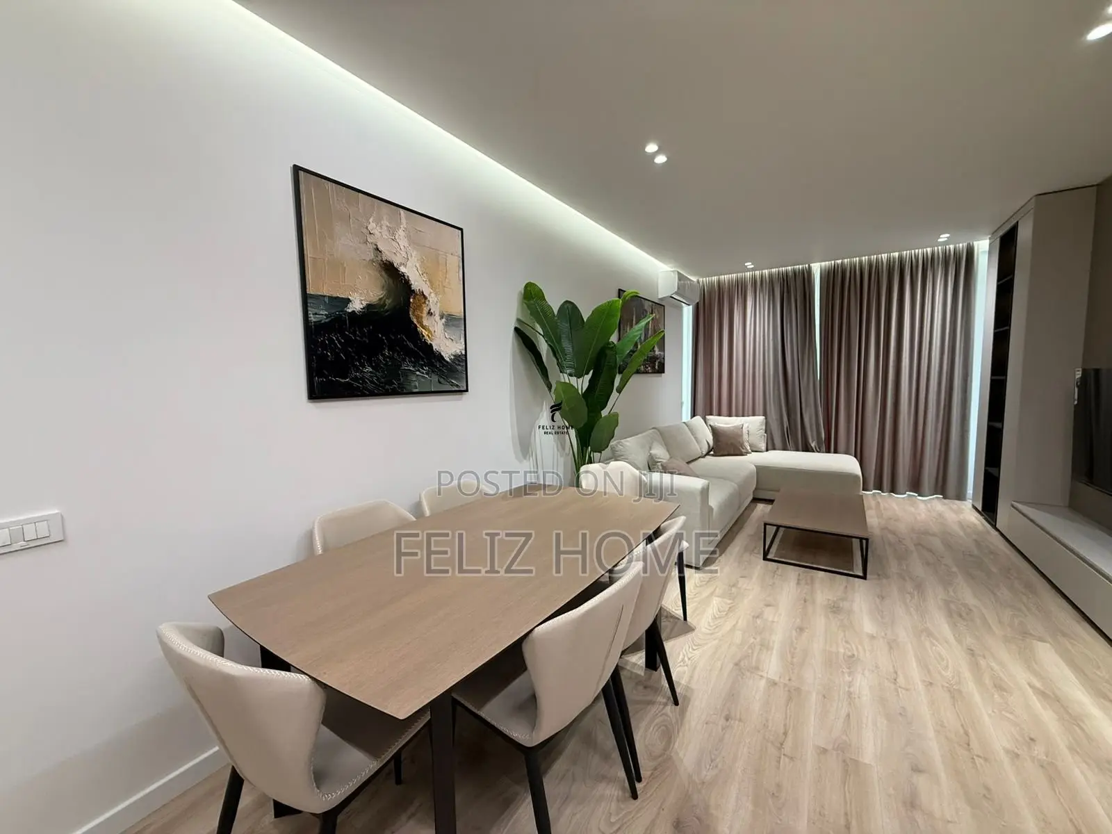 APARTAMENT ME QERA 2+1 MINE PEZA 1.500 EURO