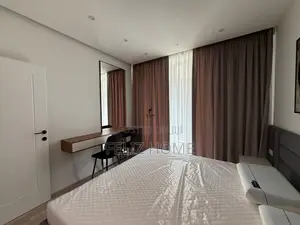 APARTAMENT ME QERA 1+1 MINE PEZA 1.300 EURO