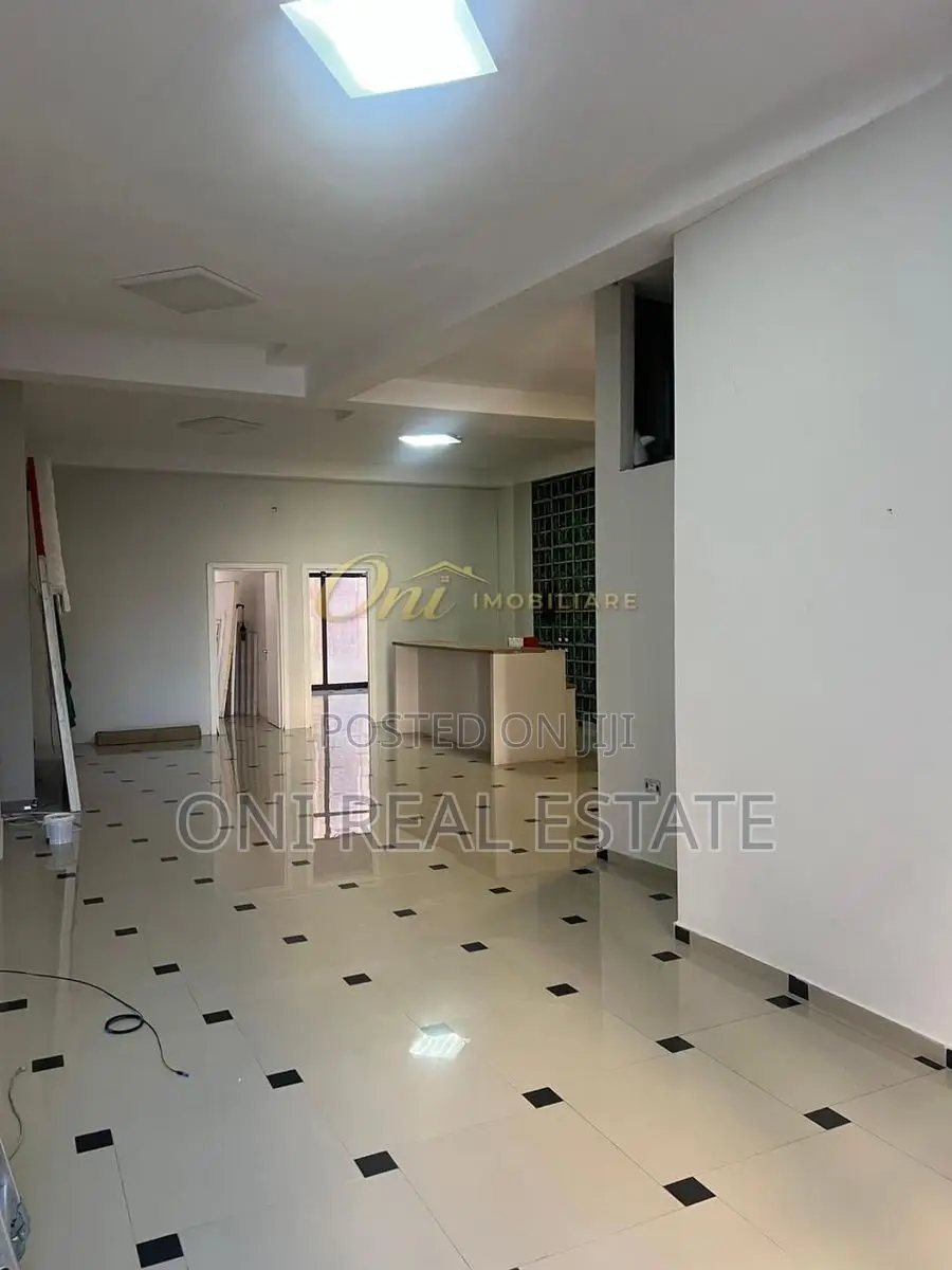 Office to rent Astiri - Unaza e Re (Tirana - city)