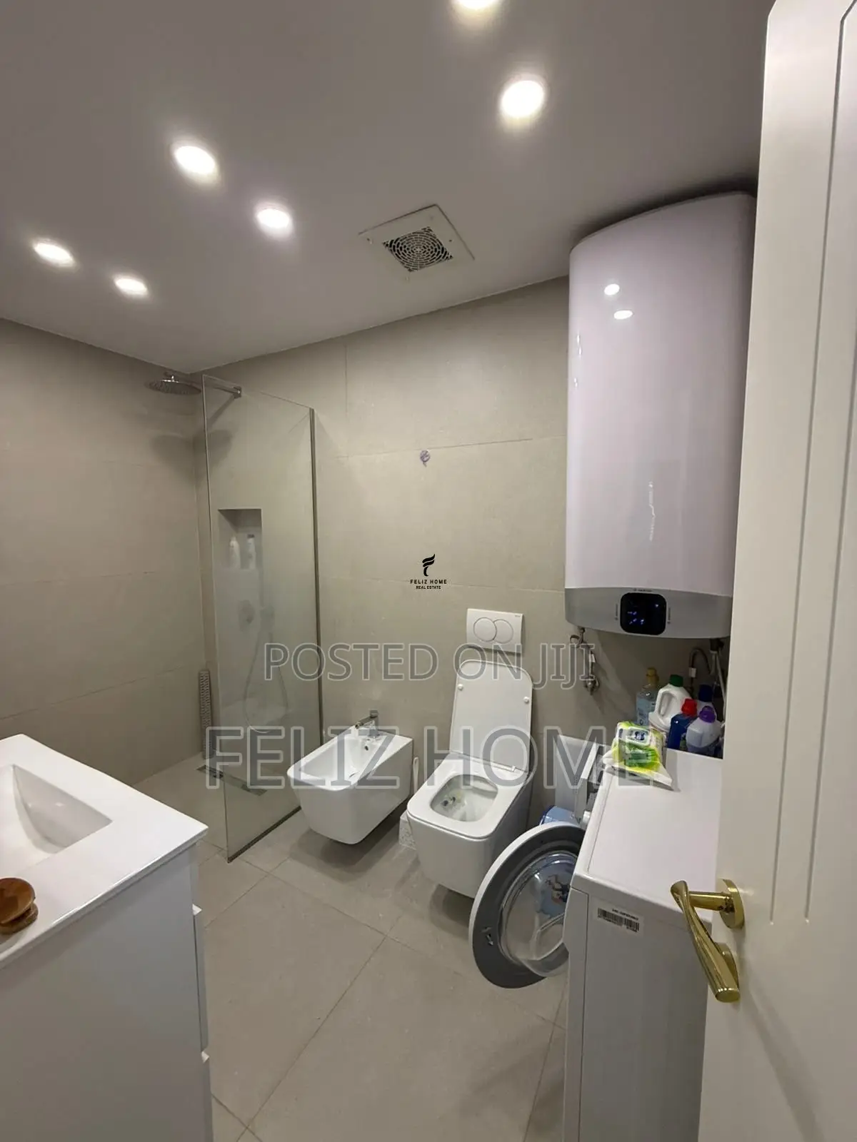 APARTAMENT ME QERA 2+1+2 KOMUNA E PARISIT 100.000 LEKE
