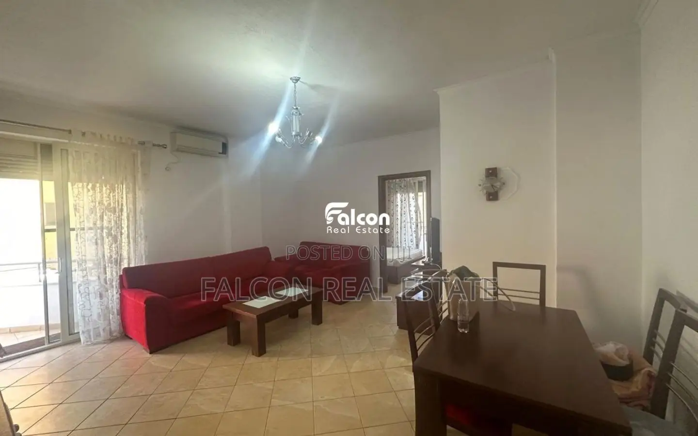 Shitet apartament 1+1 në Golem, vetëm 100 metra larg detit!