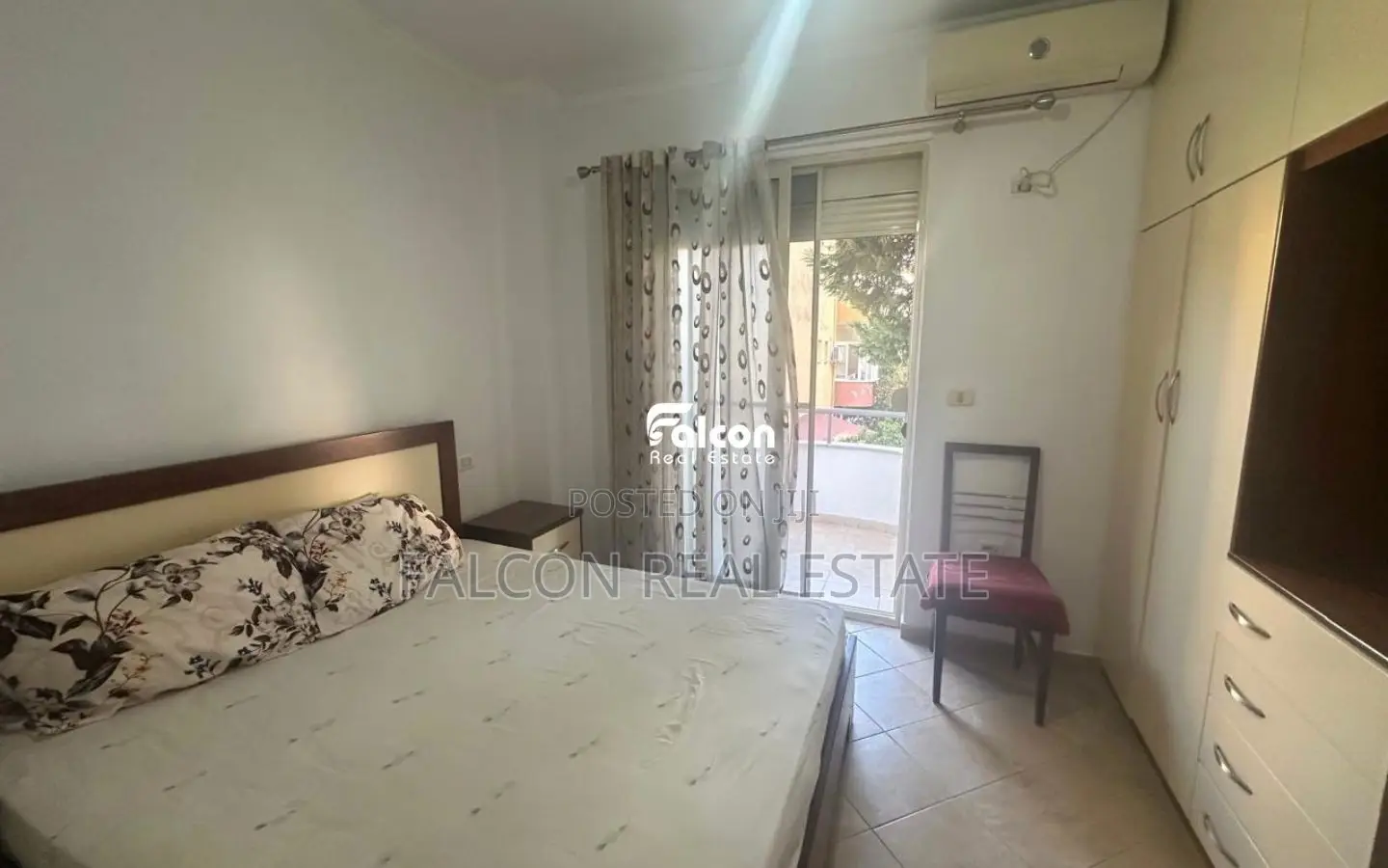 Shitet apartament 1+1 në Golem, vetëm 100 metra larg detit!