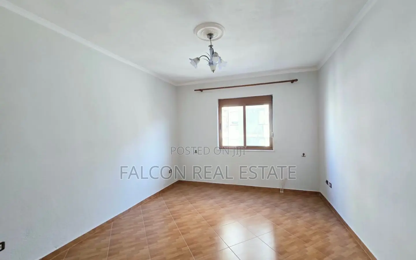 Jepet me Qira apartament 2+1,Lagjia 18-Korce!