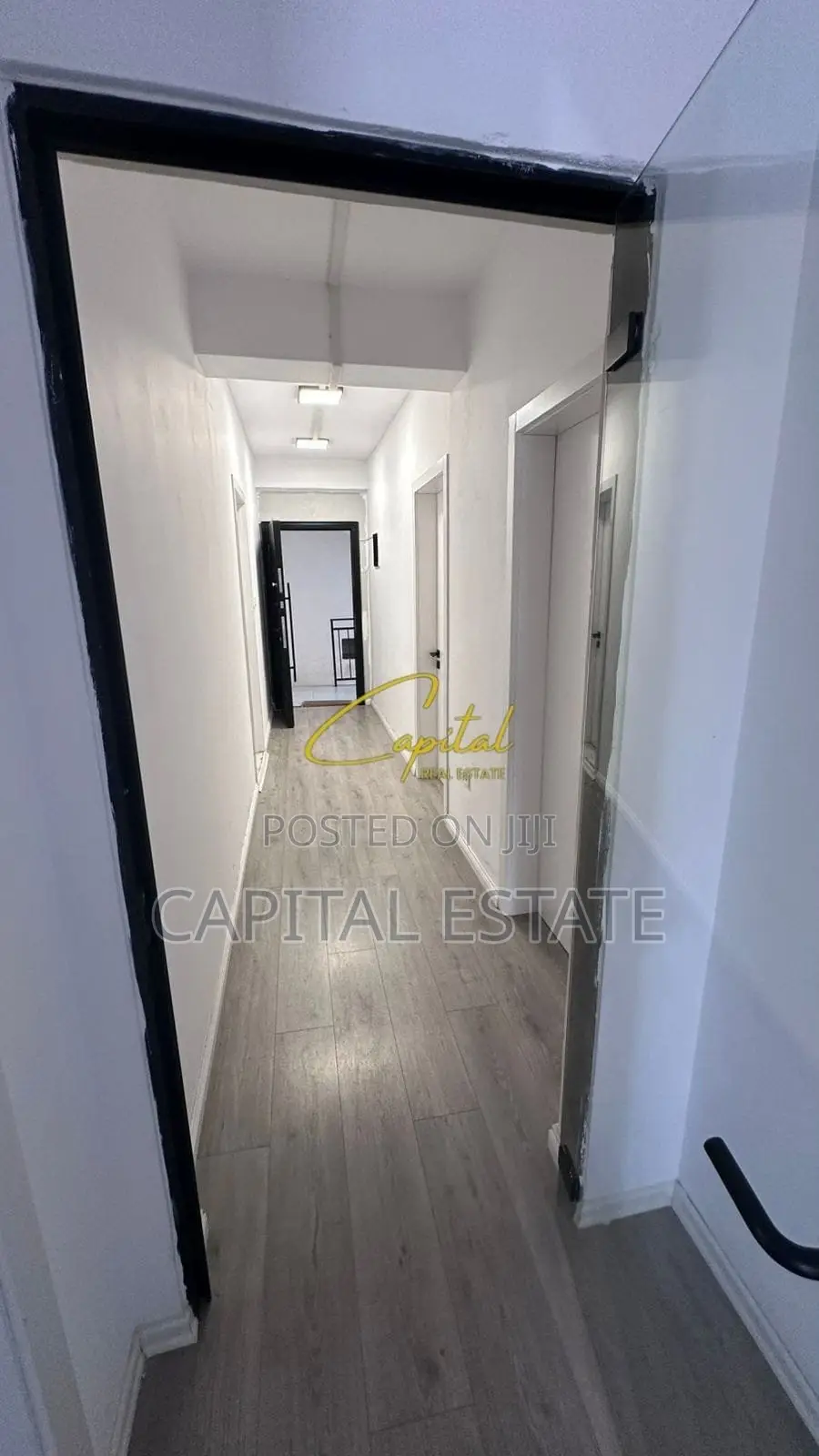 ZYRE ME QIRA 116 M2 VASIL SHANTO 1.200 EURO