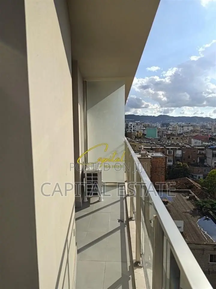 ZYRE ME QIRA 75 M2 RRUGA MINE PEZA 580 EURO