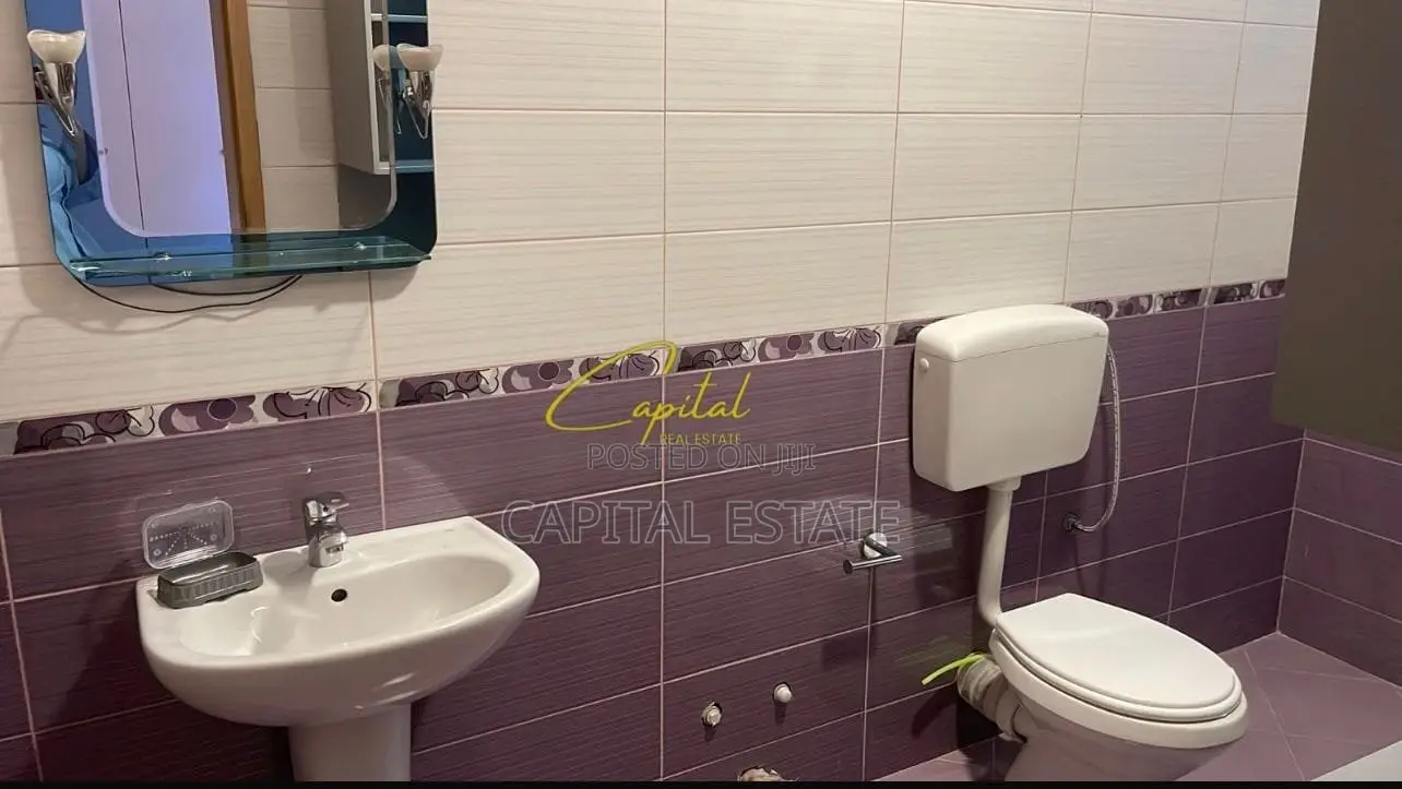 APARTAMENT ME QIRA 2+1+2 PAZARI I RI 650 EURO
