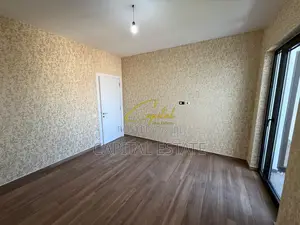 ZYRE ME QIRA 81 M2 KOMPLEKSI FARMACIA 10 500 EURO