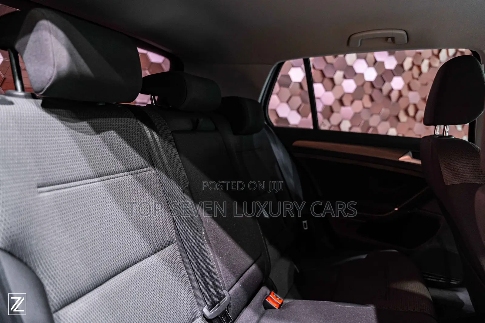 VOLKSWAGEN GOLF 7