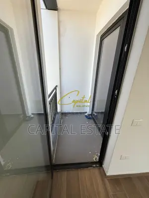 ZYRE ME QIRA 81 M2 KOMPLEKSI FARMACIA 10 500 EURO