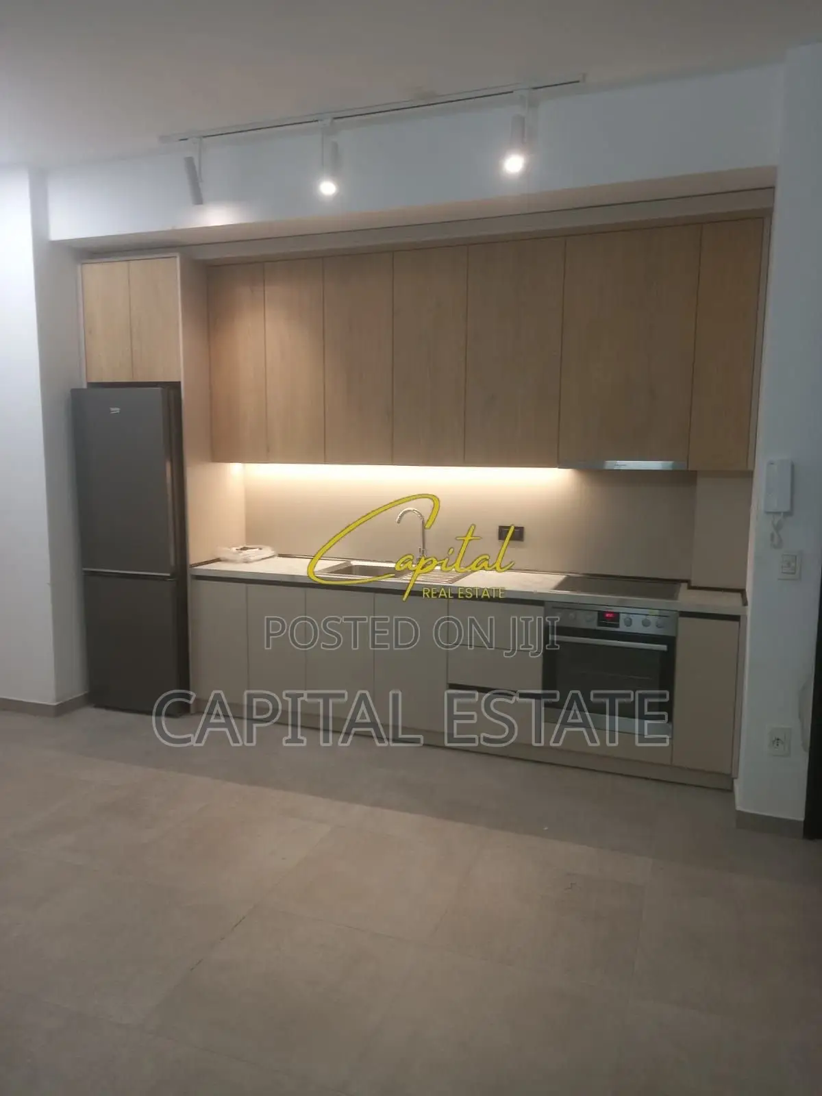APARTAMENT ME QIRA 2+1 5 MAJI 40.000 LEKE