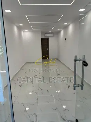 DYQAN ME QIRA 31 M2 AMBASADA AMERIKANE 400 EURO