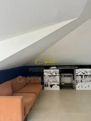 APARTAMENT TRIPLEX ME QIRA 2+1 PALLATI I BRIGADAVE 1.100 EURO