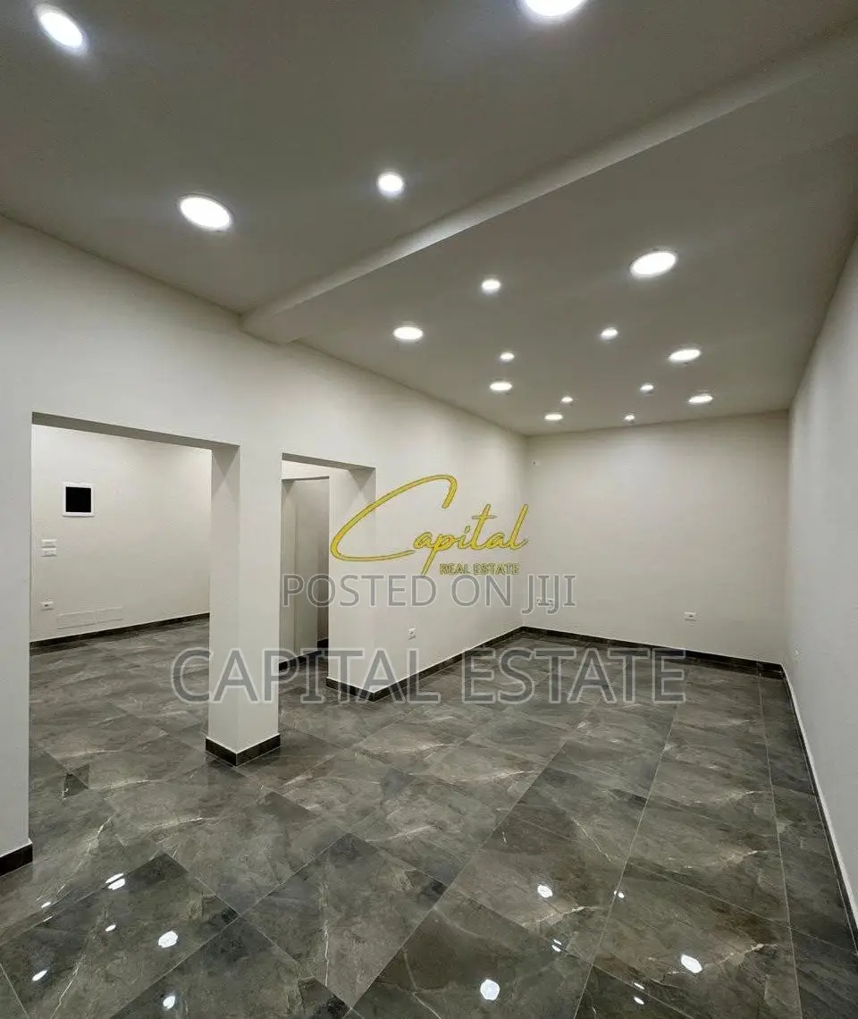 SHITET AMBIENT BINZESI 70 M2 STADIUMI DINAMO 485.000 EURO