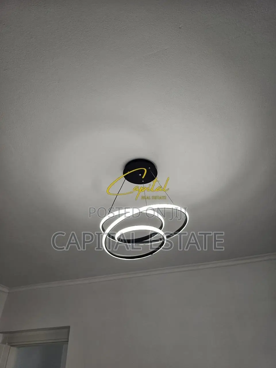 APARTAMENT ME QIRA 3+1 QENDER 70.000 LEKE