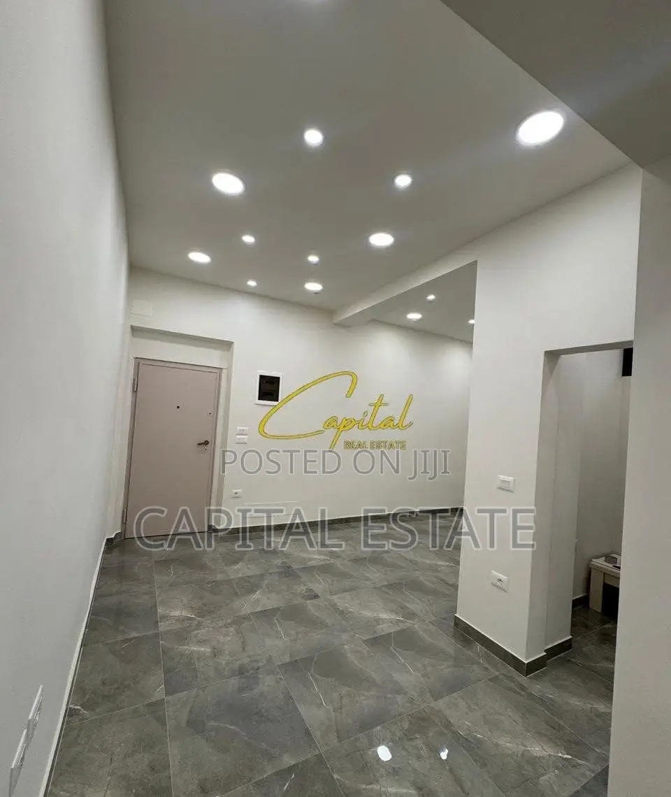 SHITET AMBIENT BINZESI 70 M2 STADIUMI DINAMO 485.000 EURO