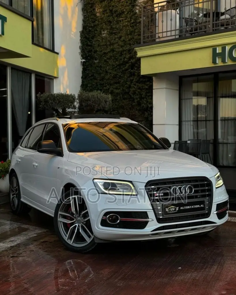 AUDI SQ5