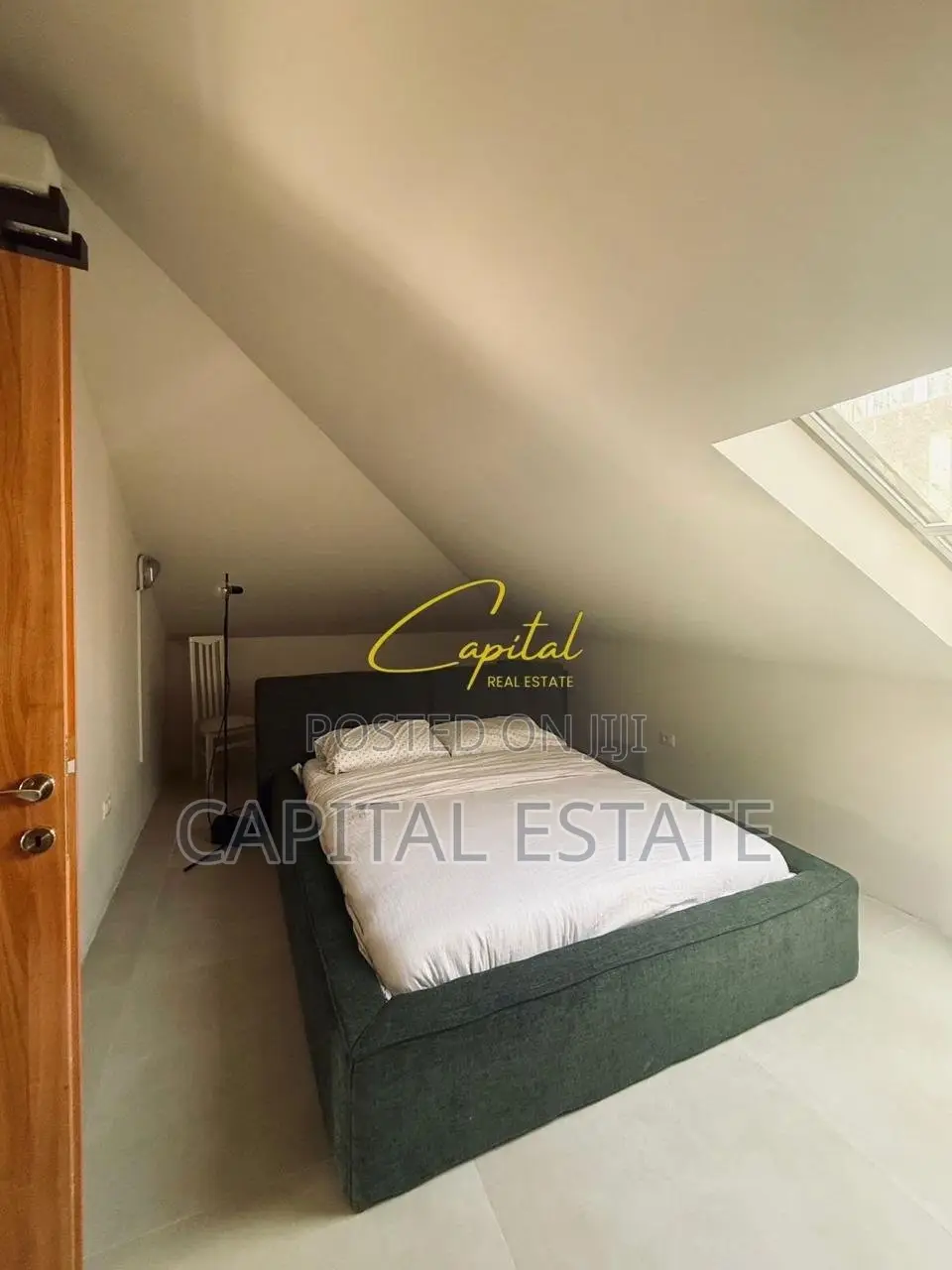 APARTAMENT TRIPLEX ME QIRA 2+1 PALLATI I BRIGADAVE 1.100 EURO