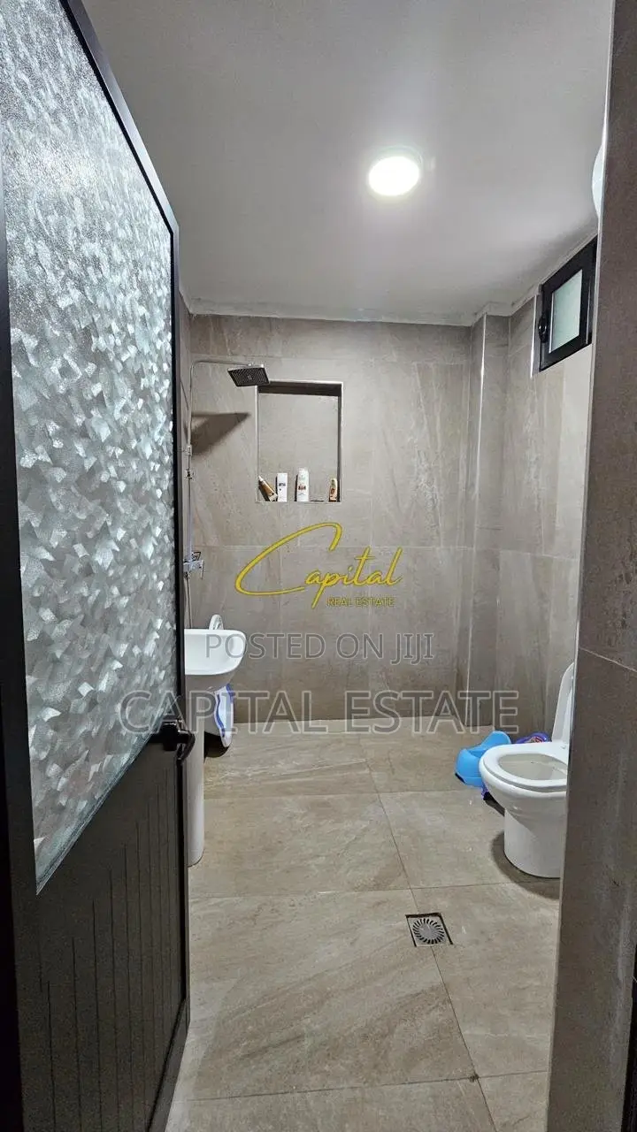 VILE PRIVATE ME QIRA 500 M2 ALLIAS 2.300 EURO