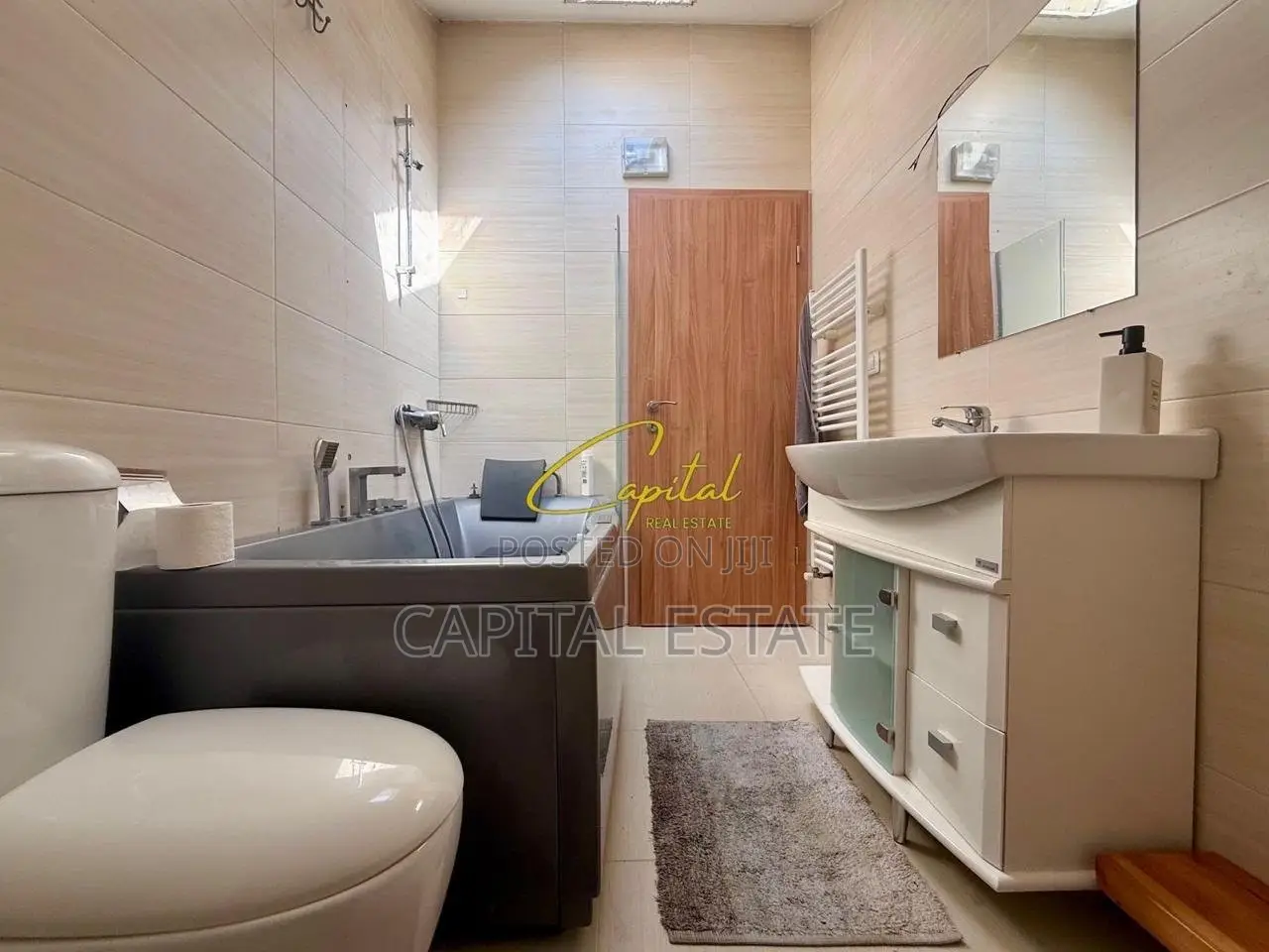 APARTAMENT TRIPLEX ME QIRA 2+1 PALLATI I BRIGADAVE 1.100 EURO