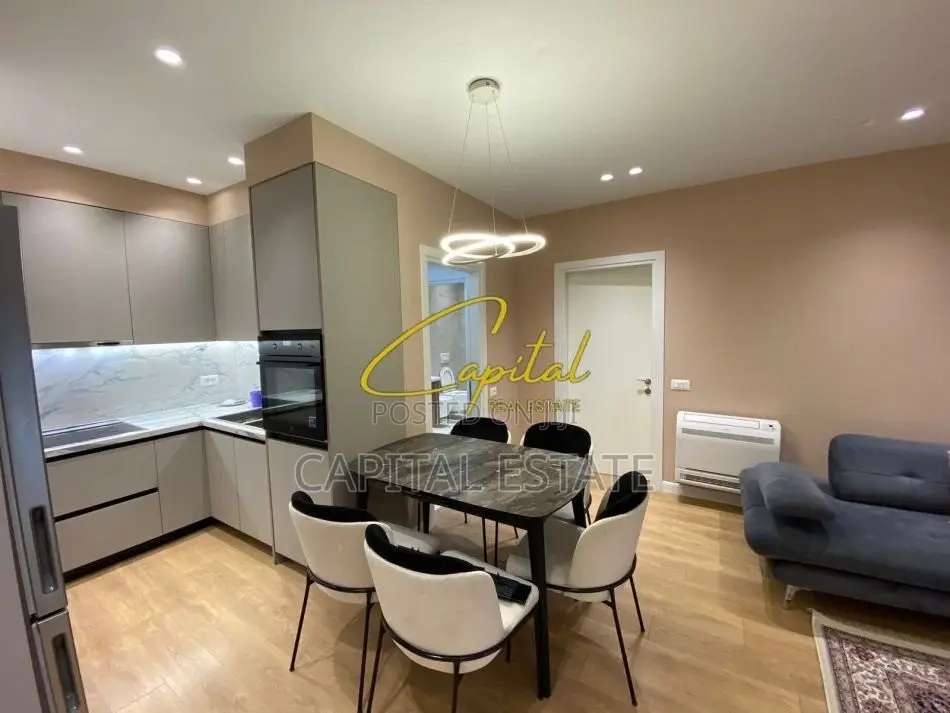 APARTAMENT ME QIRA 2+1 RRUGA E DIBRES 750 EURO
