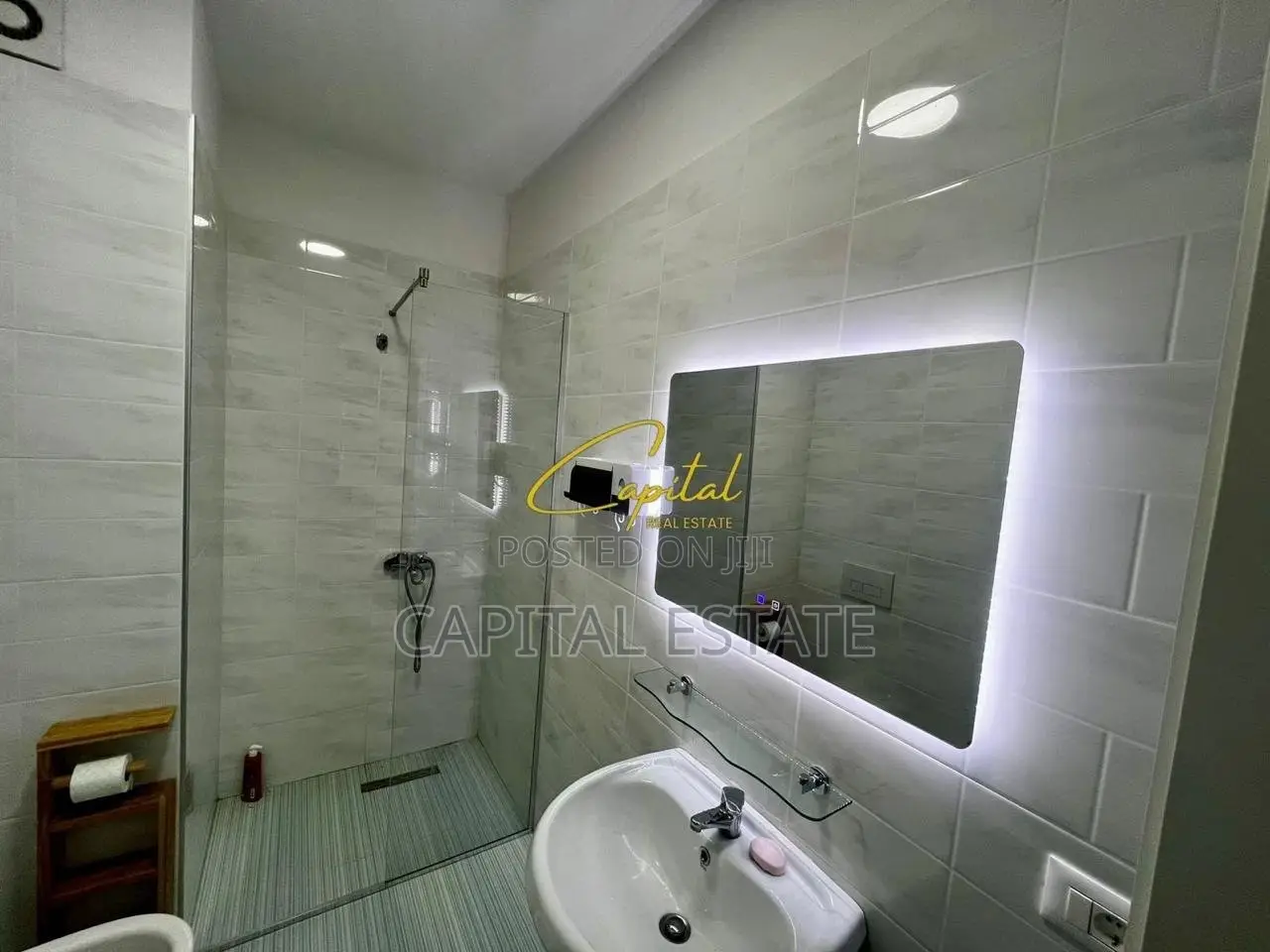APARTAMENT ME QIRA 2+1 BULEVARDI I RI 65.000 LEKE
