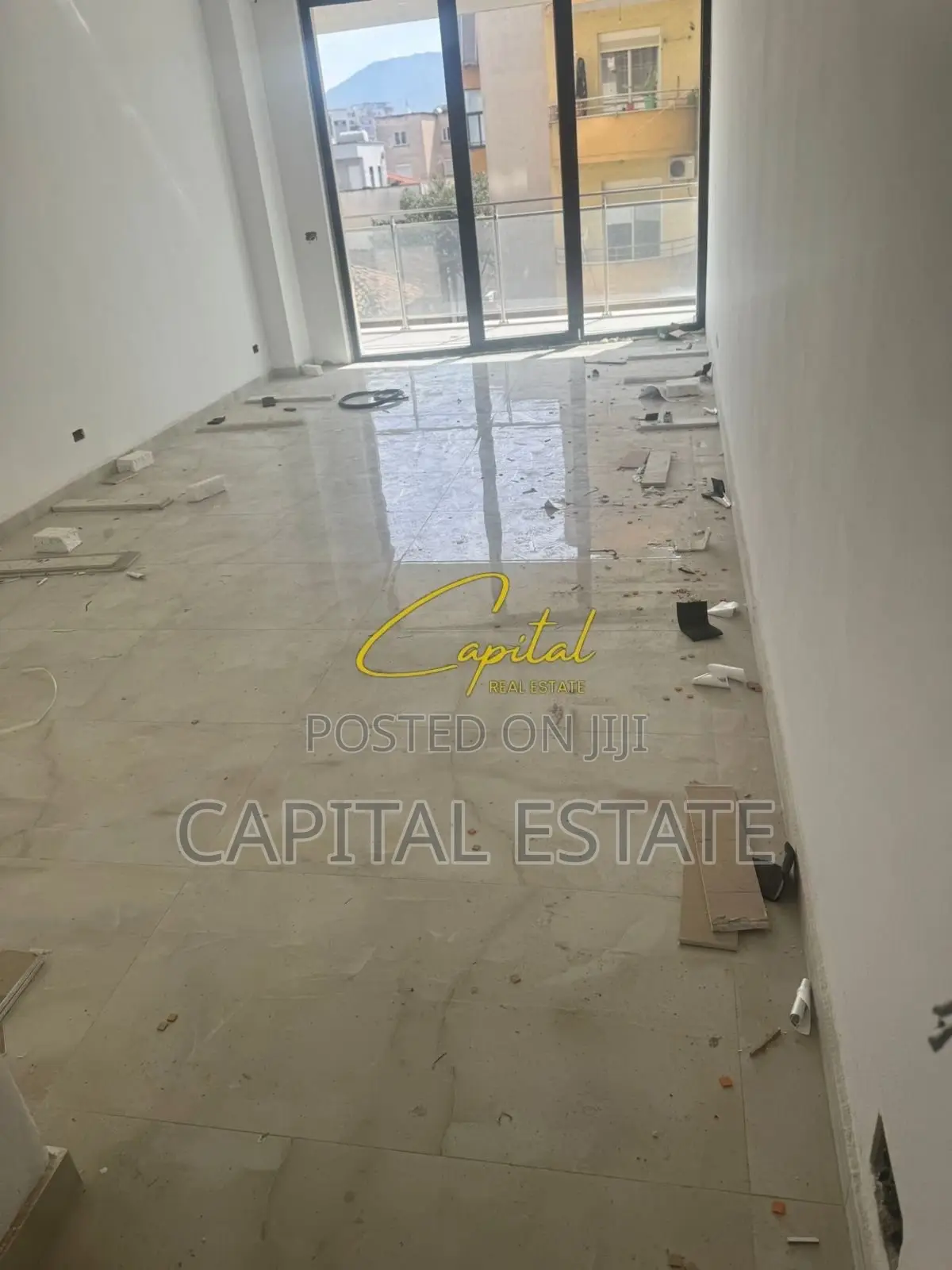 AMBIENT BIZNESI ME QIRA 120 M2 GOLDEN TOWER REZIDENCE 100.000 LEKE