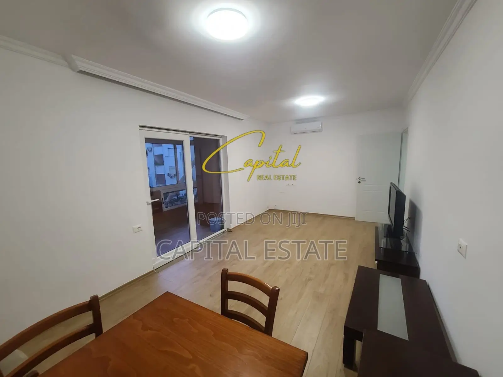 ZYRE ME QIRA 80 M2 PAZARI I RI 120.000 LEKE