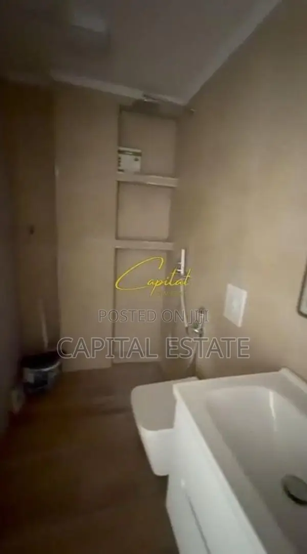 SHITET APARTAMENT 1+1 ISH TREGU ELEKTRIK 115.000 EURO