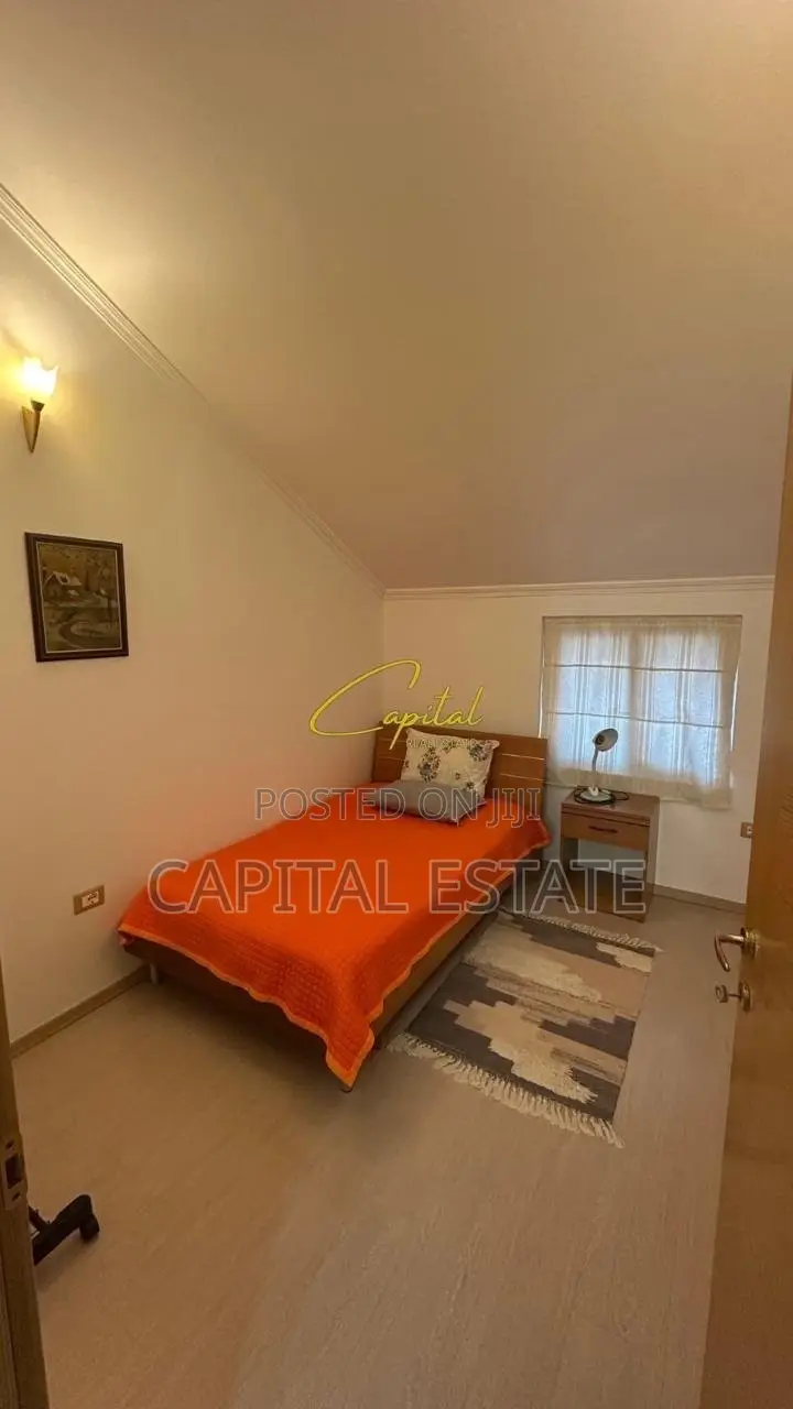 APARTAMENT ME QIRA 3+1 KOMUNA E PARISIT 100.000 LEKE