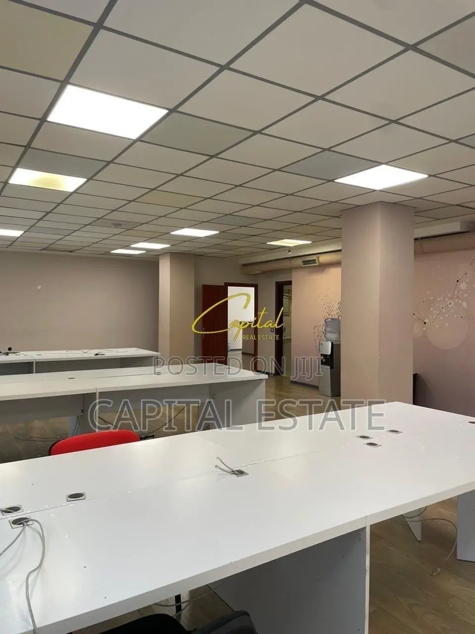 ZYRE ME QIRA 306 M2 RRUGA E DIBRES 3.400 EURO