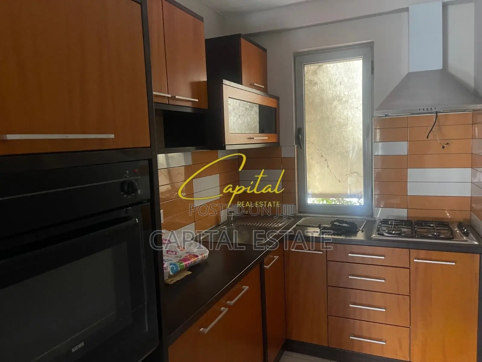 APARTAMENT ME QIRA 1+1 BLV BAJRAM CURRI 45.000 LEKE
