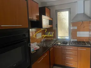 APARTAMENT ME QIRA 1+1 BLV BAJRAM CURRI 45.000 LEKE