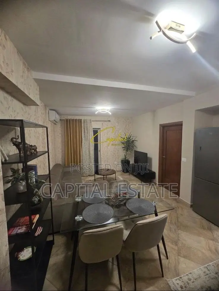 APARTAMENT ME QIRA 1+1 RRUGA E BARRIKADAVE 65.000 LEKE