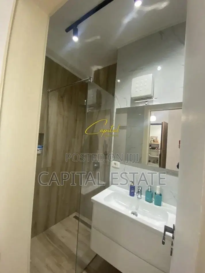APARTAMENT ME QIRA 2+1 PAZARI I RI 750 EURO
