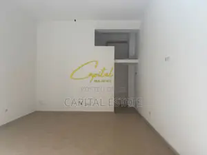 AMBIENT BIZNESI ME QIRA 40 M2 YZBERISHT 400 EURO