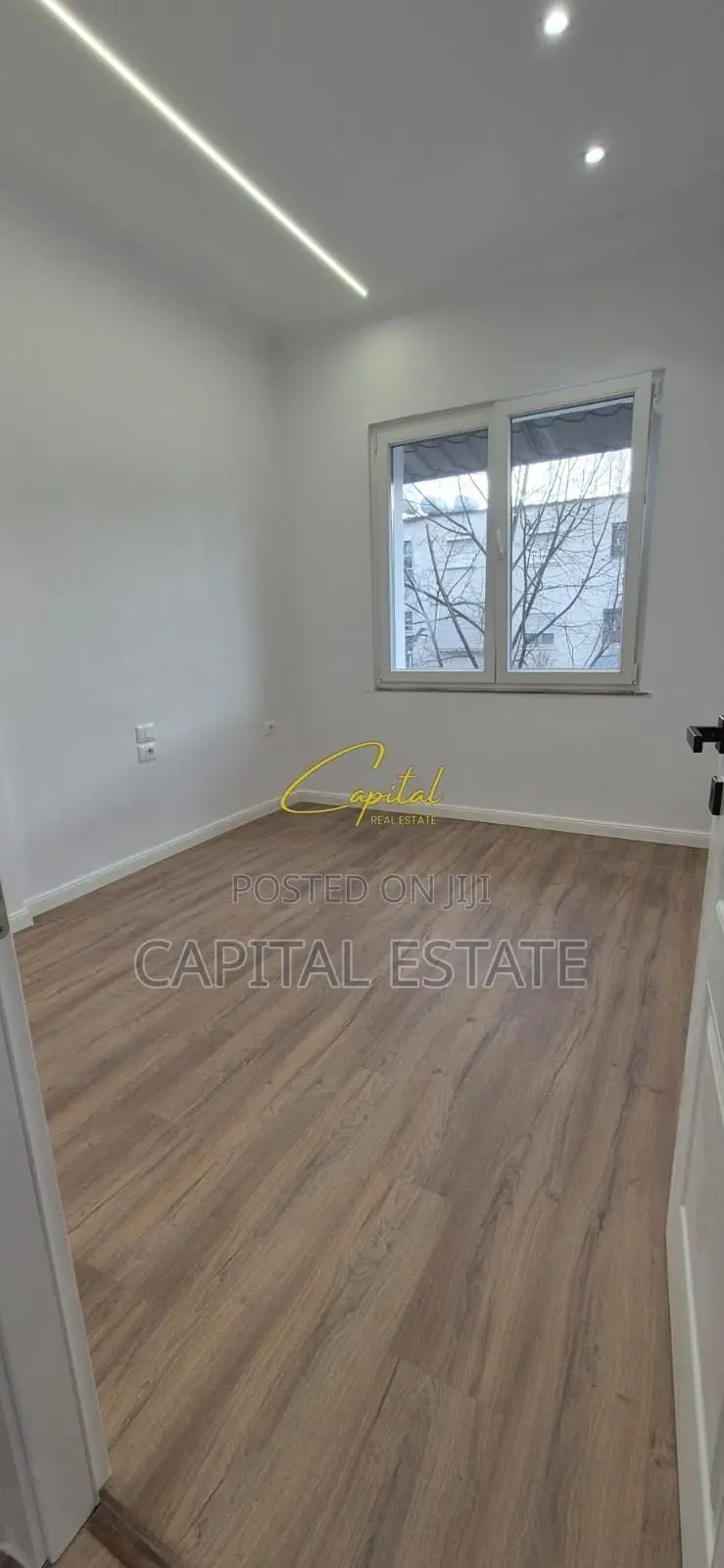 SHITET APARTAMENT 2+1 RRUGA BARDHYL 148.000 EURO