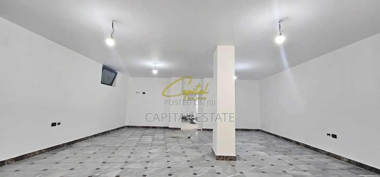 AMBIENT BIZNESI ME QIRA 200 M2 ISH BLLOKU 300.000 LEKE